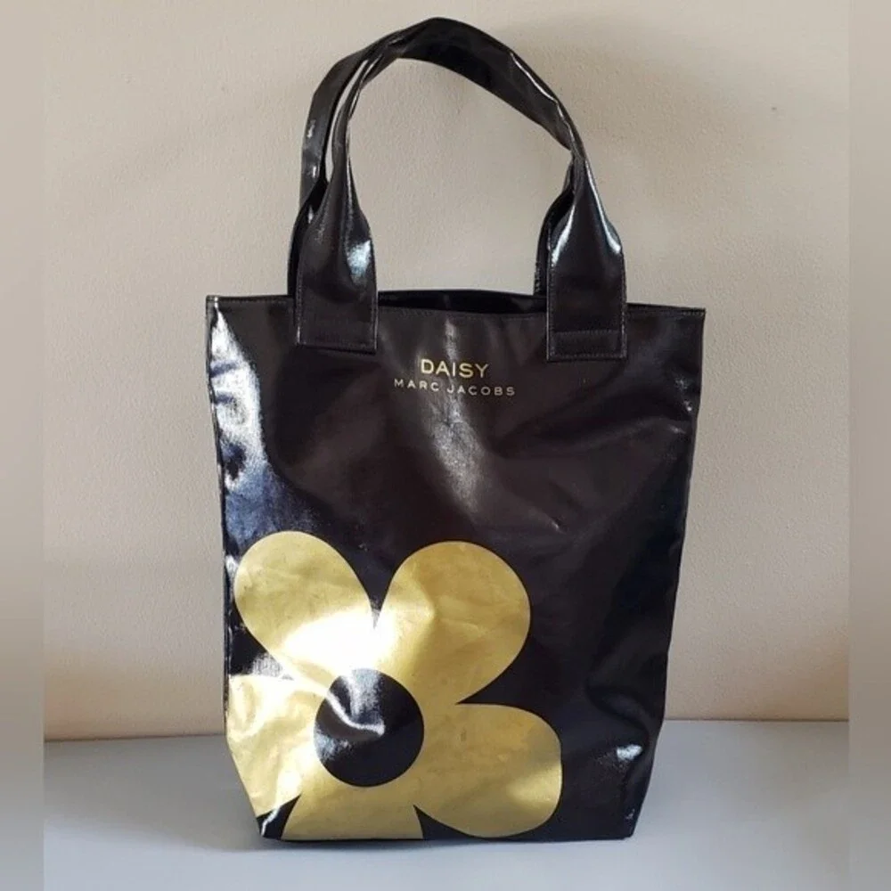 Marc Jacobs Daisy Black Tote